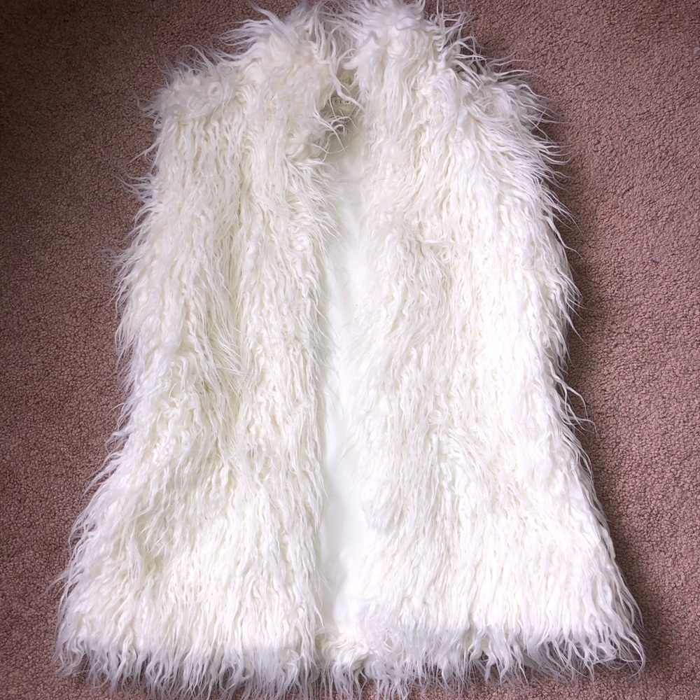 KENAR white faux Mongolia lamb fur vest✨
